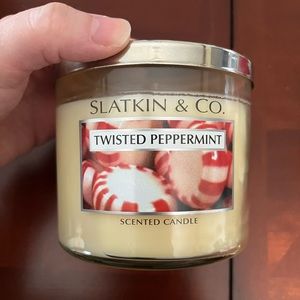Slatkin candle